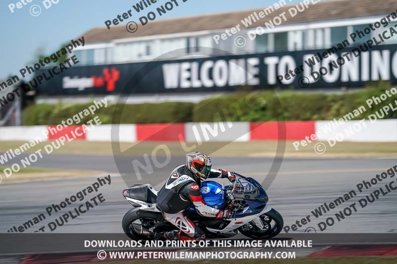 donington no limits trackday;donington park photographs;donington trackday photographs;no limits trackdays;peter wileman photography;trackday digital images;trackday photos